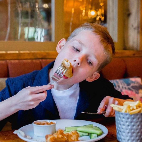 Kids eat for £1